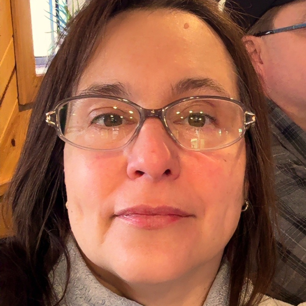 Meet your Posher, Melissa